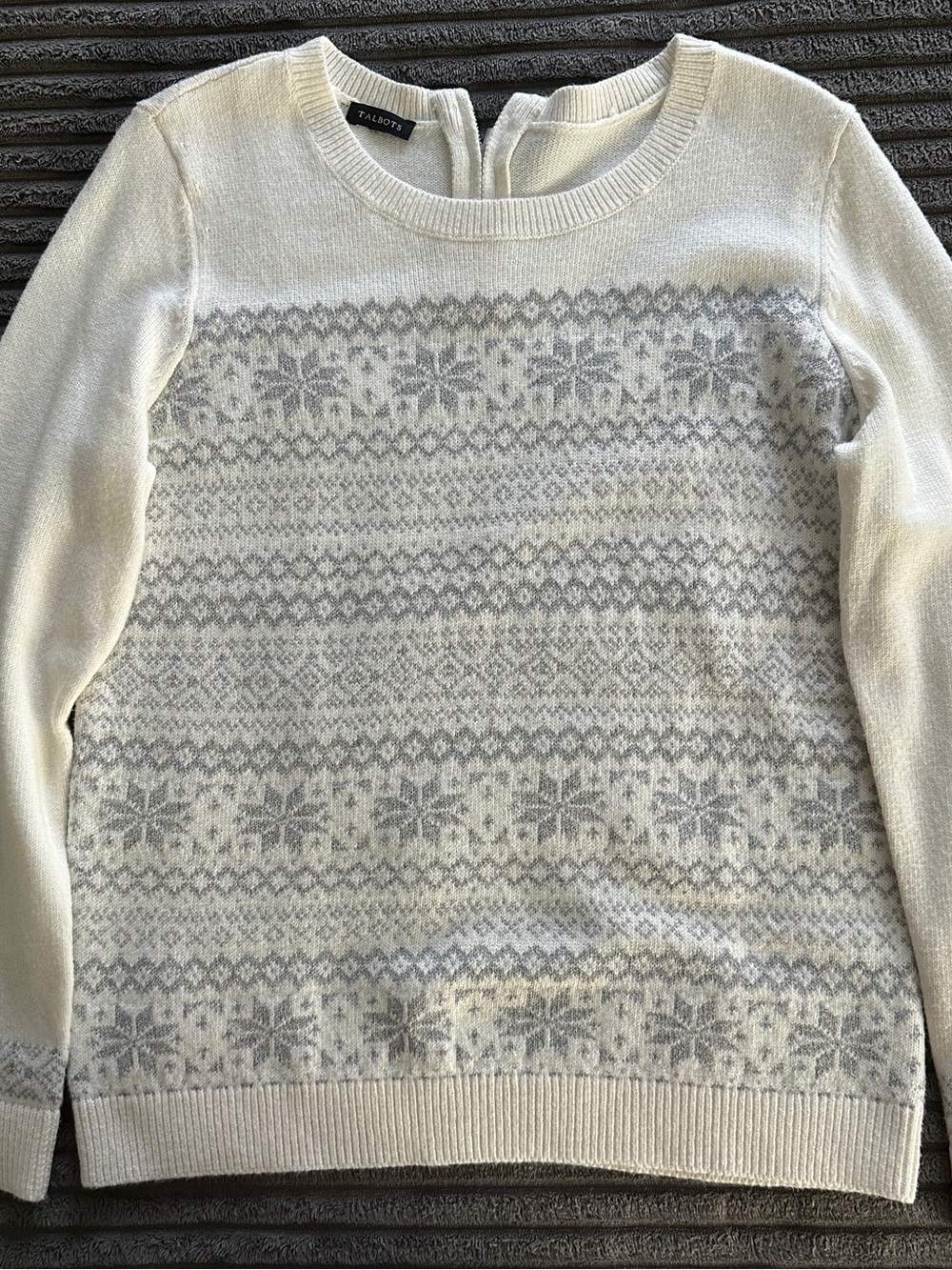 Talbots Fair Isle Crewneck Sweater- Estimated Size Large- White- Silver Snowflak